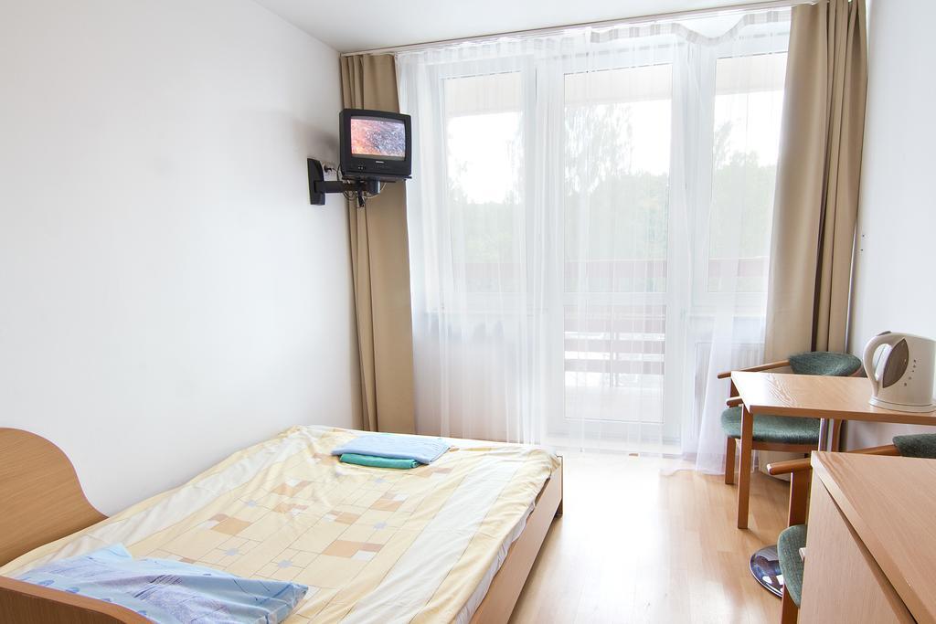 Centrum Wypoczynkowe Wiezyca Somonino Ruang foto